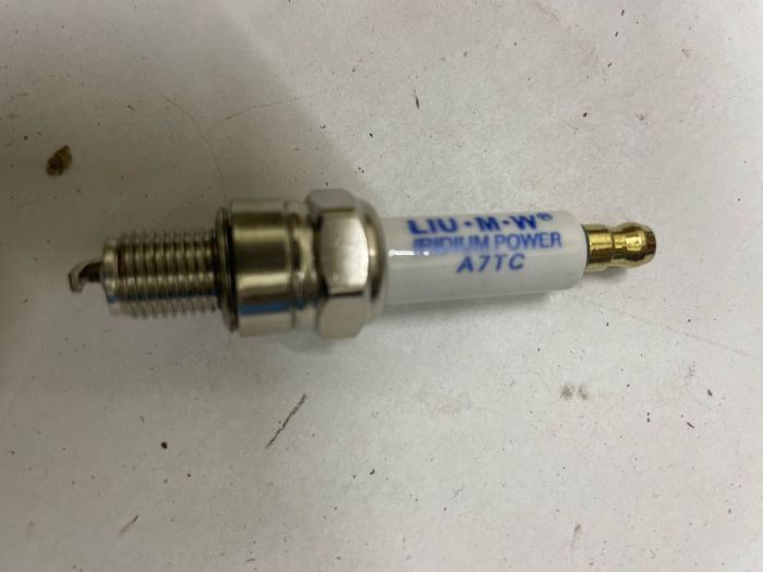 Свеча A7TC  для мопед -медь