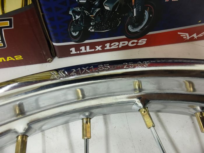 Диск спицы передний 21*1,85 для  эндуро кросс подшипник 6201