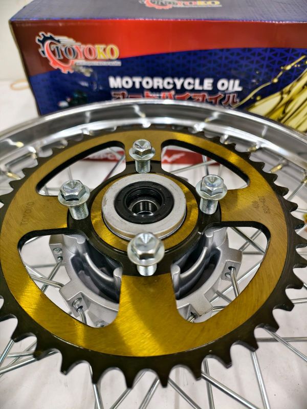 Болты крепление звезды  эндуро