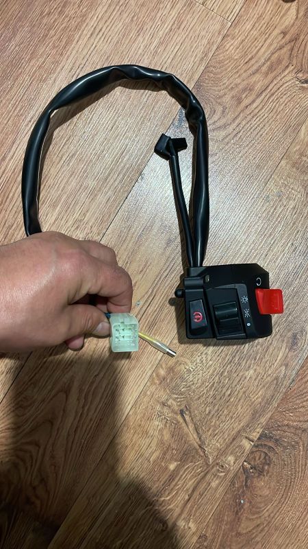 Переключатель  WY- R ( правый)